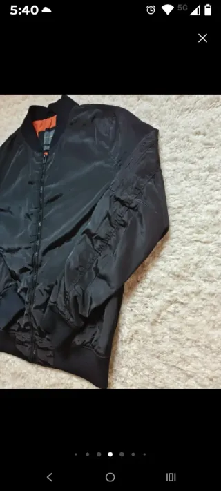 Chaqueta bomber negra Zara