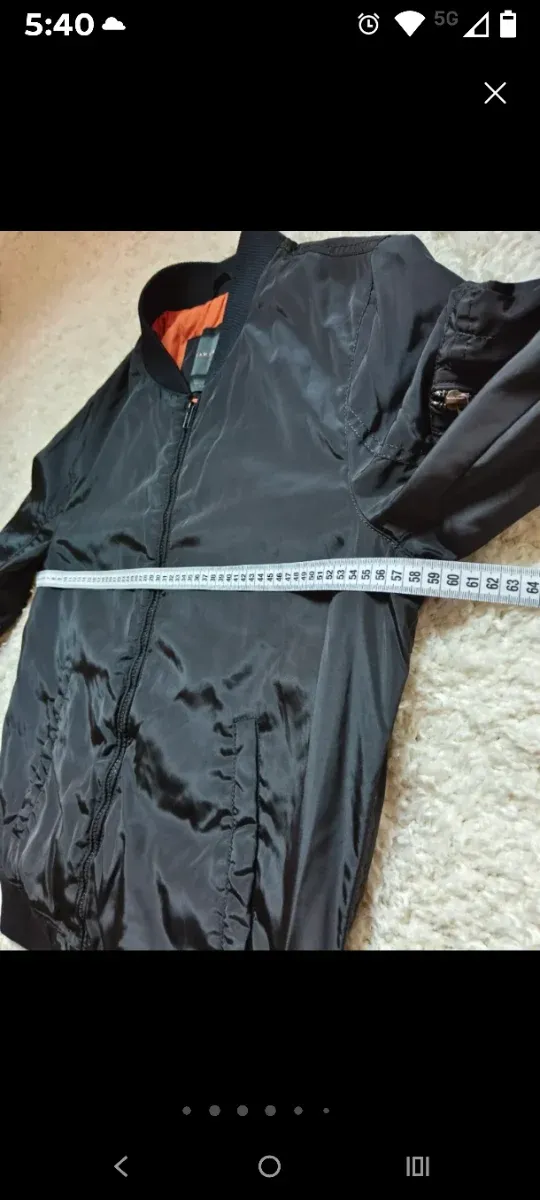 Chaqueta bomber negra Zara