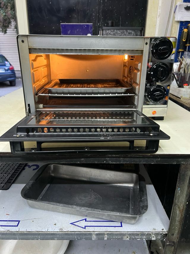 Fornetto 1300W con quattro resistenze.