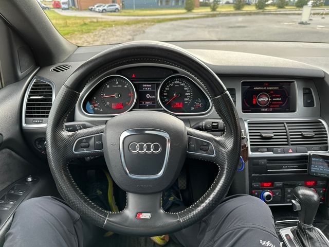 Audi Q7 2011