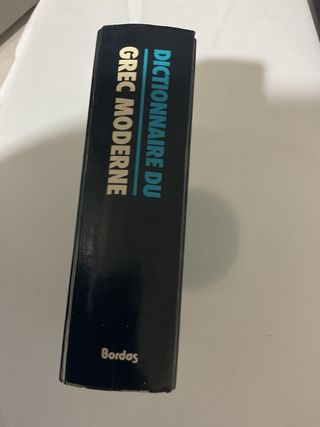 Dictionnaire grec moderne-français