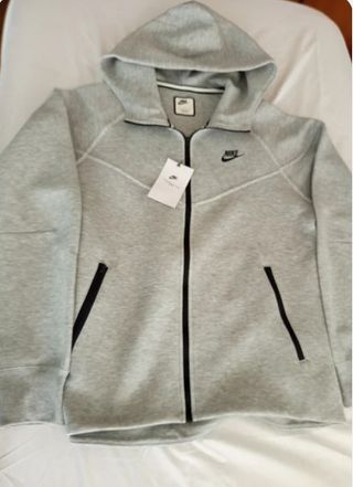 Sudadera Nike Gris con Capucha