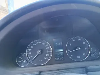 Mercedes-Benz Clase C 2004