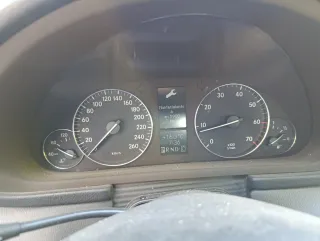 Mercedes-Benz Clase C 2004