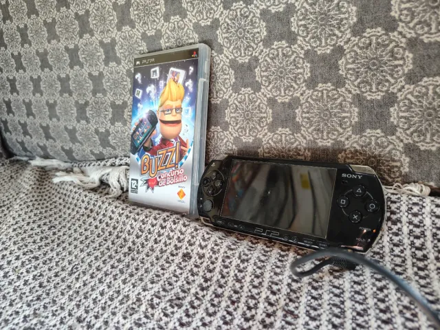 Sony PSP Nera + Gioco Buzz!