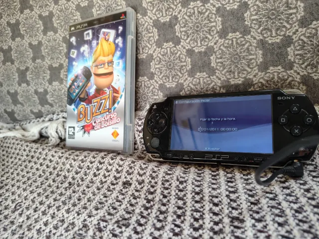 Sony PSP Nera + Gioco Buzz!