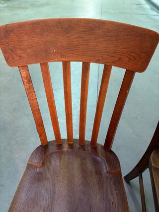 Juego de 4 sillas de madera maciza