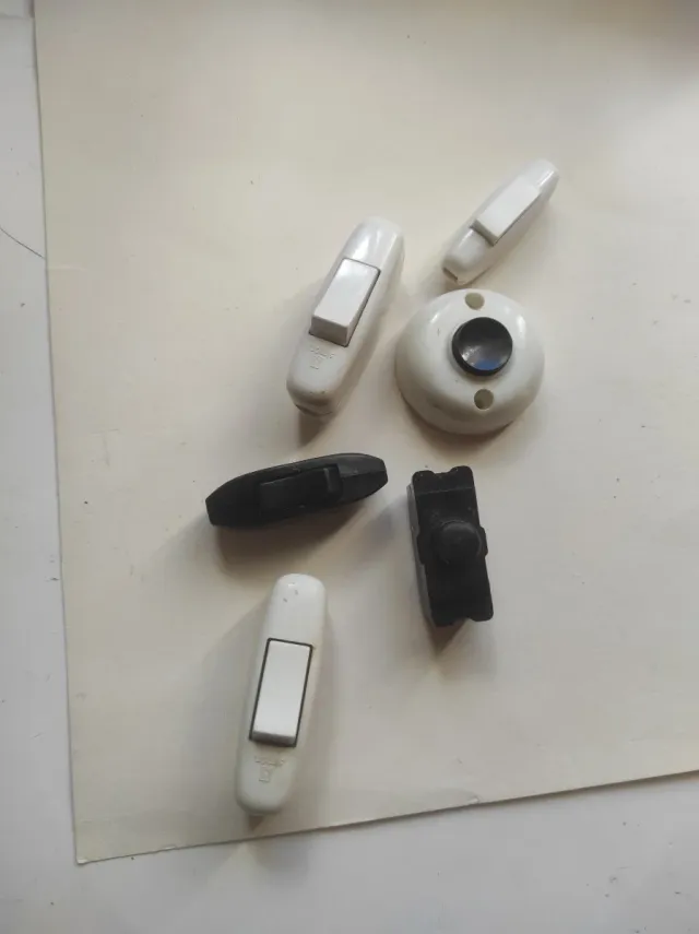 Lote 6 interruptores para lámparas