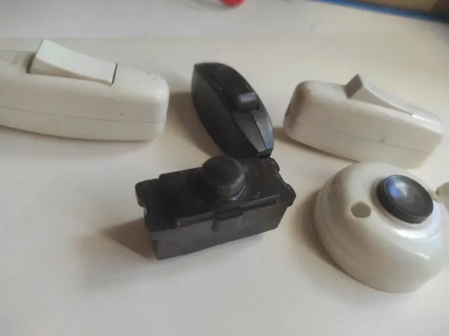 Lote 6 interruptores para lámparas