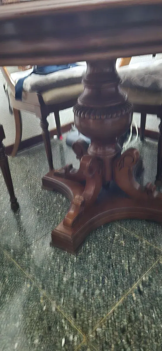 Mesa e 4 cadeiras antigas de madeira, BARCELONA