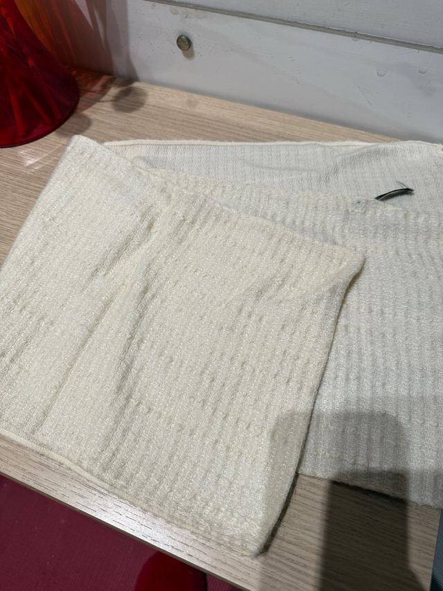 Portagioie Tous grigio e scarpa dkny