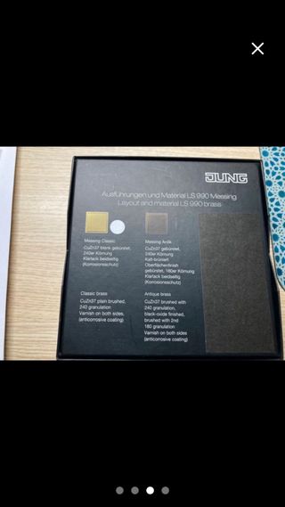 Interruptor conmutado JUNG LS 990 Latón Clásico