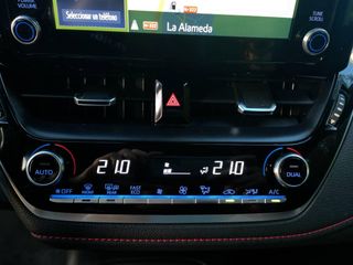 Toyota Corolla 1.8 125H STYLE E-CVT