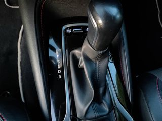 Toyota Corolla 1.8 125H STYLE E-CVT