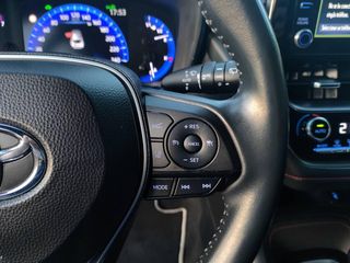 Toyota Corolla 1.8 125H STYLE E-CVT