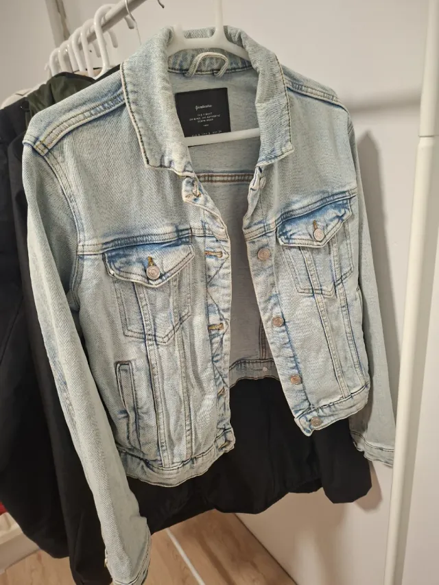 Chaqueta tejana Stradivarius Talla M