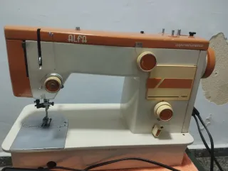 Máquina de coser Alfa 1860 Superautomática