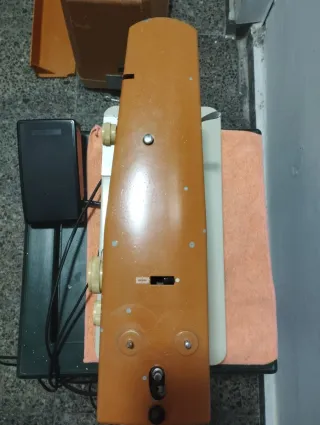 Máquina de coser Alfa 1860 Superautomática