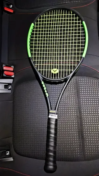 Raqueta Wilson Blade 98S v6