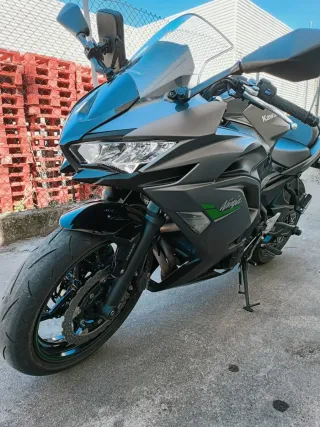 Kawasaki Ninja 650 Negra