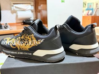 Scarpe Versace Jeans Couture nere e oro