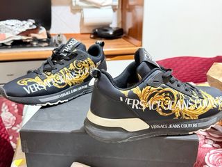 Scarpe Versace Jeans Couture nere e oro