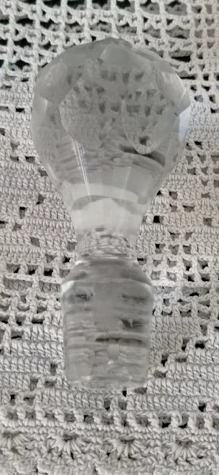 Bottiglia con tappo in vetro trasparente