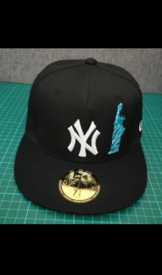 Gorra New Era NY Statue of Liberty Negra