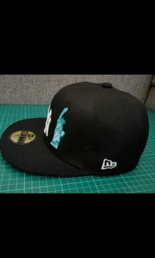 Gorra New Era NY Statue of Liberty Negra