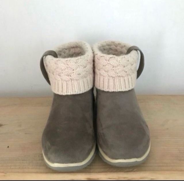 Botas Skechers Beige y Gris