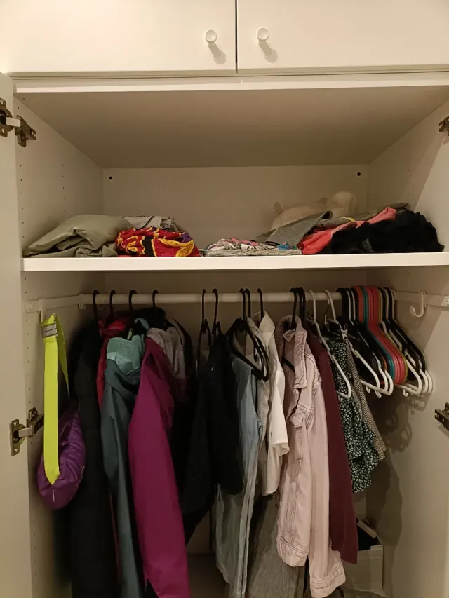 Guardaroba bianco Ikea Platsa