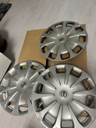 Tapacubos Nissan 15 pulgadas juego de 3x1