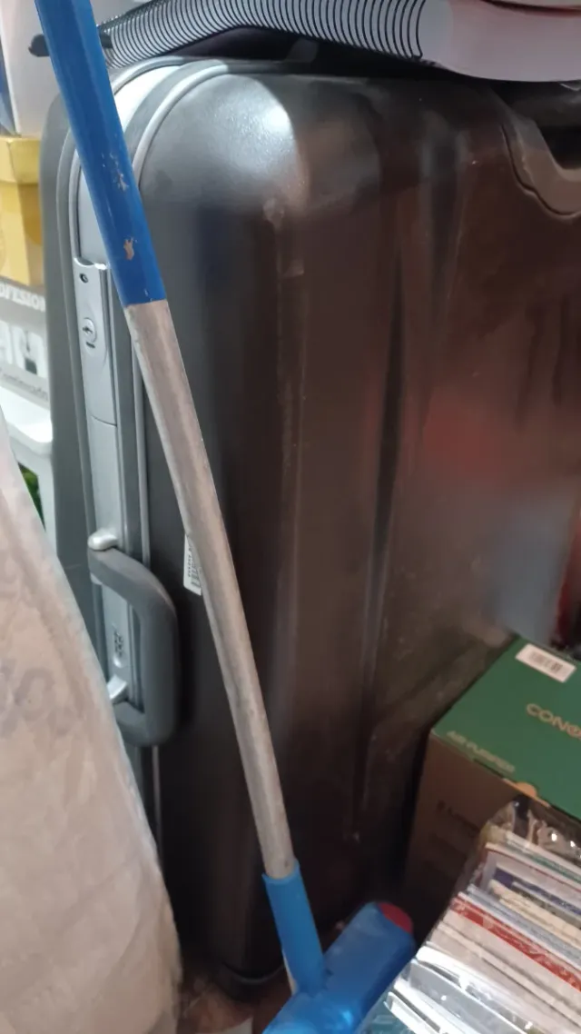 Maleta grande rígida