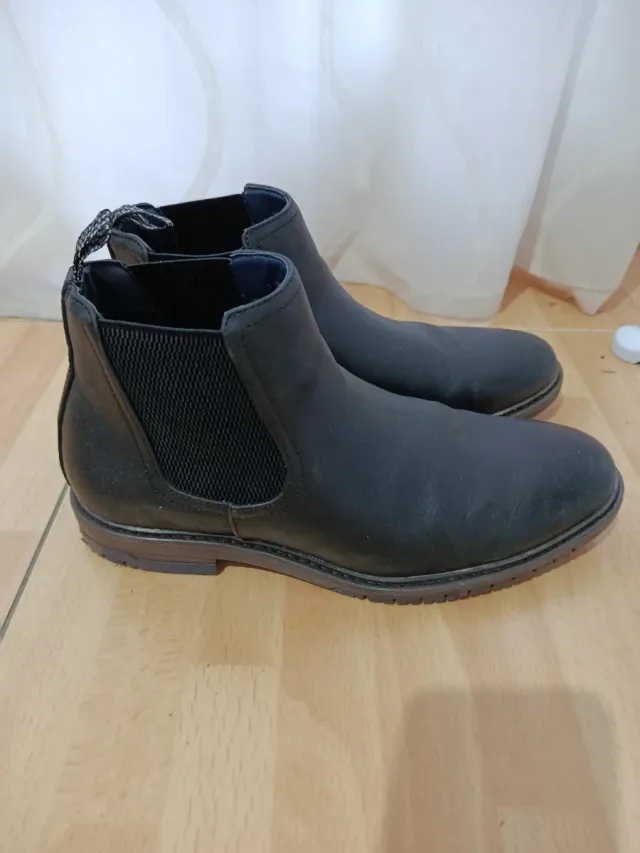 Botines negros talla 42 casi nuevos