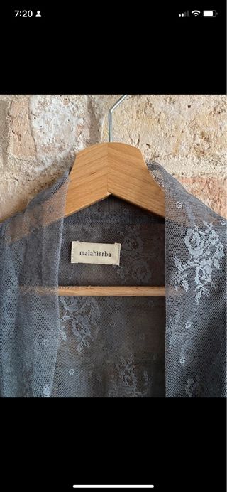 Kimono de encaje gris