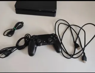 Consola PS4 Slim 500GB Negra + 5 Juegos originales