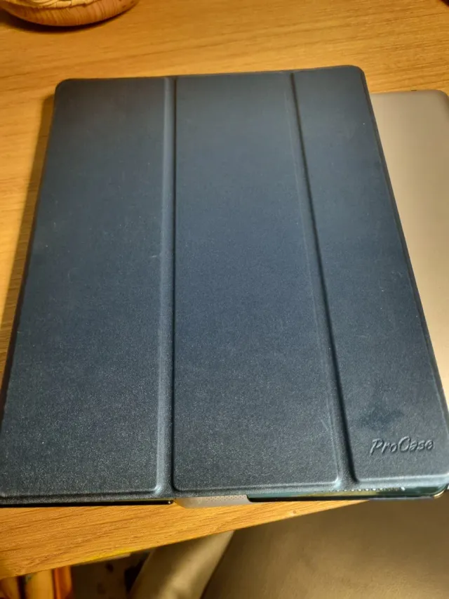 iPad Apple Branco e Prata Oferta da capa com pelic