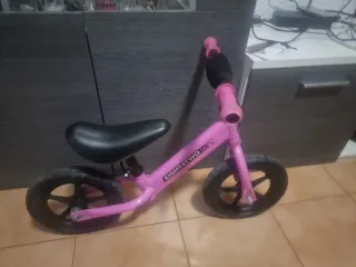 Bicicleta infantil rosa EIGHT4TWO