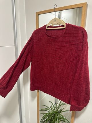 Conjunto jersey y falda burdeos invierno