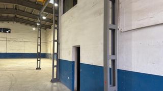 Puente grúa con polipasto desmontado