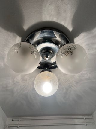 Lámpara de techo antigua cristal y metal