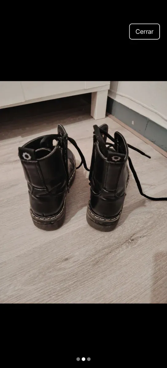 Botas tipo Dr. Martens niña