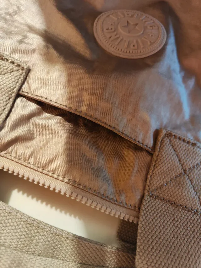 Bolso Kipling Beige Dorado