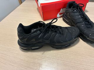 airmax plus negras nuevas