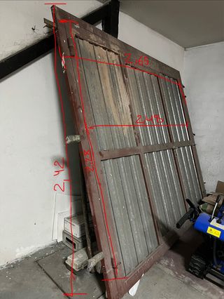 Puerta de garaje metálica