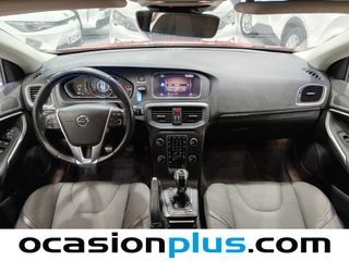 Volvo V40 Cross Country D2 Momentum 88 kW (120 CV)