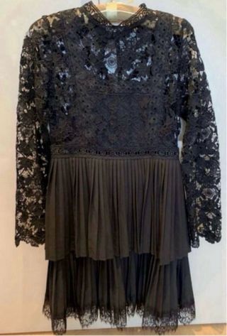 Vestido Zara Negro Encaje y Plisado