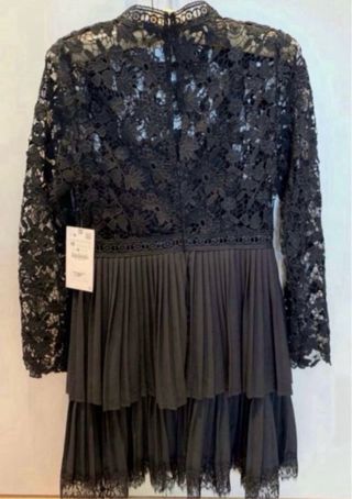 Vestido Zara Negro Encaje y Plisado