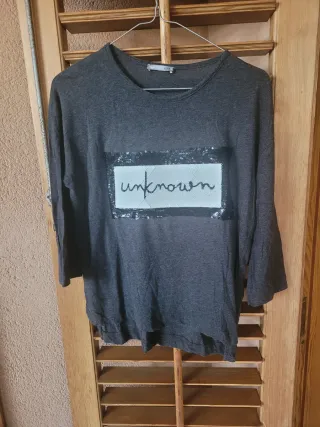 Maglietta donna grigia con paillettes