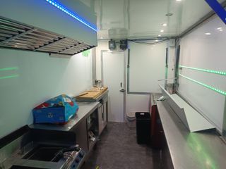 food truck- churreria Mercedes-lista para trabajar